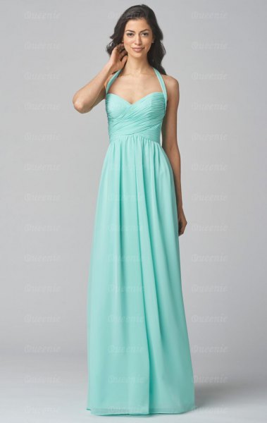 Halter neckline with a sweetheart neckline and a flared maxi dress