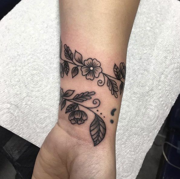 Hawaii floral armband tattoo