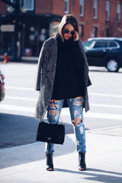 heather gray coat with torn boyfriend jeans and open leather boots made of leather