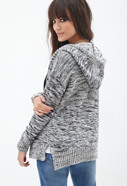 Knitted sweater with hood and cardigan