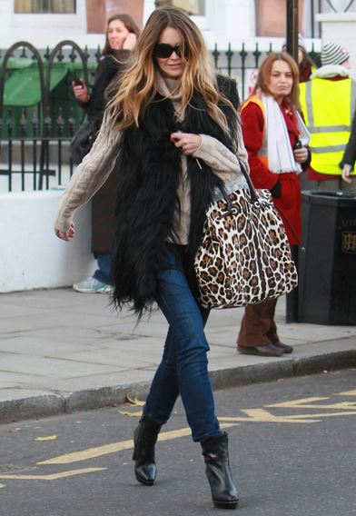 Cosy and stylish: how to wear faux fur! | SHEmazin