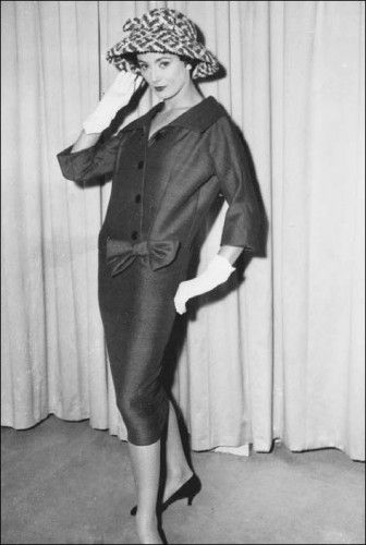 Vintage 50s Dresses: Best 1950s Dress Styles | Chemise dress .