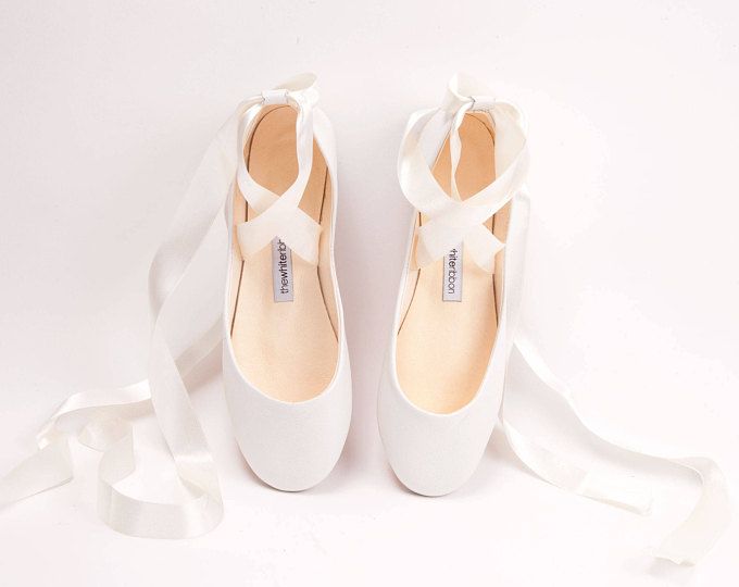 Light Ivory Bride's Shoes in Soft Leather | Etsy | Flat lace up .
