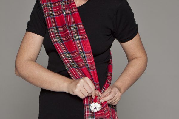 How to Wear a Tartan Sash | eHow | Tartan sash, Scottish clothing .