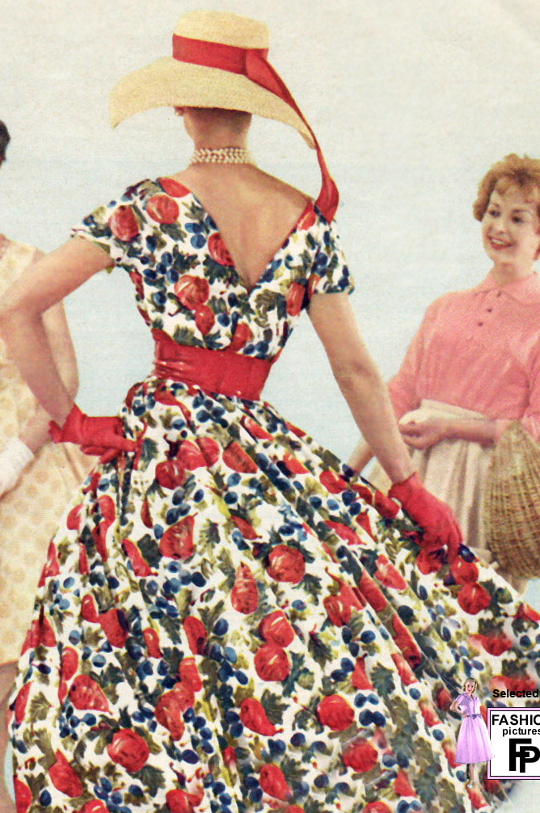 10 Feminine 1950s Women's Fashion Trends for Women Tod
