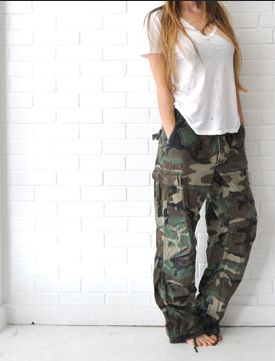 Pin by VitaVancouver on Style Inspirations | Cargo pants women .