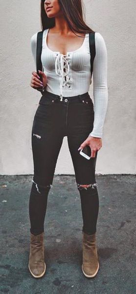 What To Wear With Black Ripped Jeans 2020 - OnlyWardrobe.c