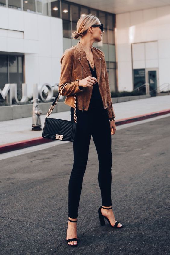 How To Wear Black Skinny Jeans For Fall 2020 - LadyFashioniser.c
