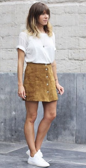 How to Wear a Suede Skirt 2020 | FashionGum.c