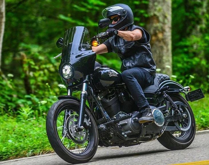 5 reasons why a motorcycle rider would wear a vest – First .
