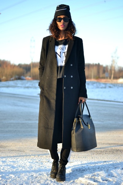 Black H&M Maxi Coat - How to Wear and Where to Buy | Chictop