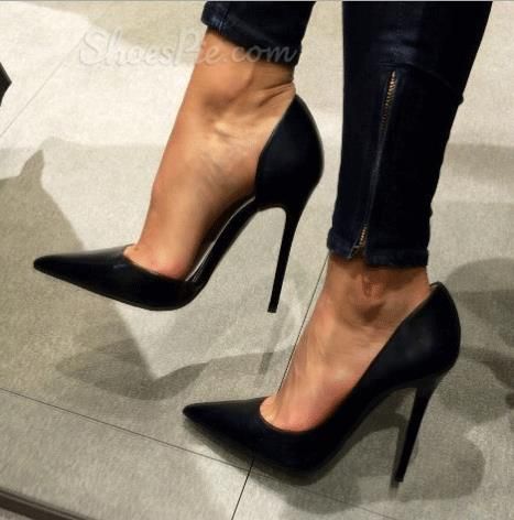 Graceful Women Wearing Pointed-toe Heels | Heels, Stiletto heels .