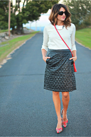 Uniqlo Quilted Skirt - How to Wear and Where to Buy | Chictop