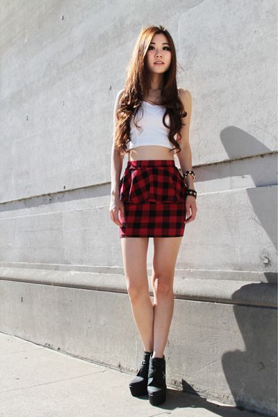 Pin by Kyrah Daniels on Hot outfits | Hot outfits, Red plaid skirt .