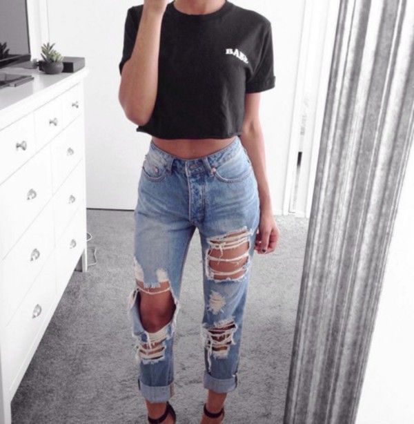 how to style ripped mom jeans - Google Search | Ripped jeans .