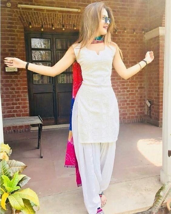 30 Ideas On How To Wear White Shalwar Kameez For Women in 2020 .