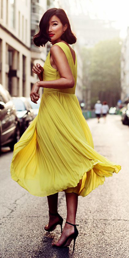 Yellow midi dresses | HOWTOWEAR Fashi