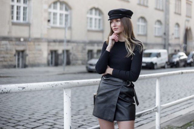 Leather painter's hat with a long-sleeved T-shirt and a moto wrap mini skirt