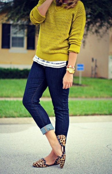 Leopard print loafers light green knitted sweater jeans
