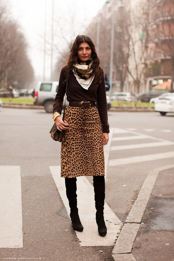 Italian leopard print skirt