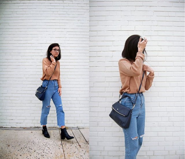 Light brown ribbed sweater with blue mom jeans