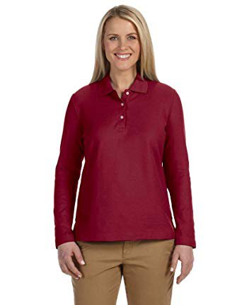 long-sleeved red polo shirt with green slim fit trousers