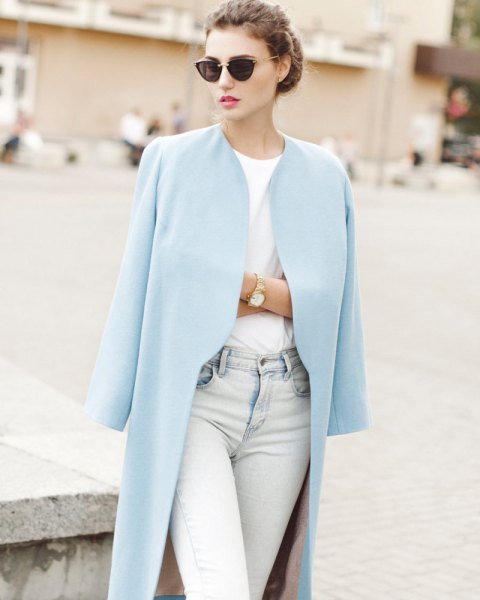 Longline blazer with a white T-shirt and light blue jeans