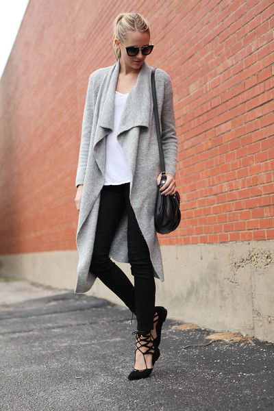 gray cashmere cardigan with black skinny jeans
