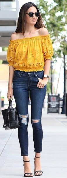Mustard yellow from the top of the shoulder with skinny jeans