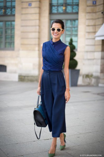 Dark blue shirt with sleeveless collar and matching, cropped pants with wide legs