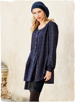 Navy plaid button top long top with black leggings