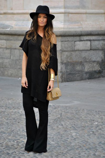 Tunic dress with one shoulder and black bell bottoms