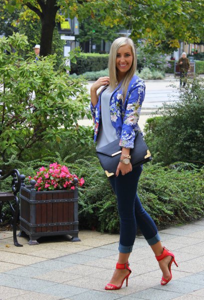 open toe strap with blue floral blazer