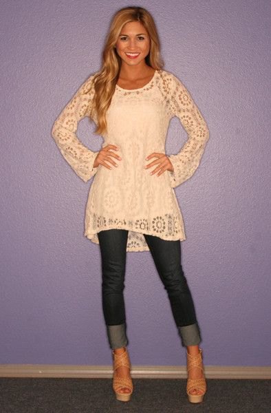 Light yellow top tunic top with bell sleeves and skinny jeans with cuffs