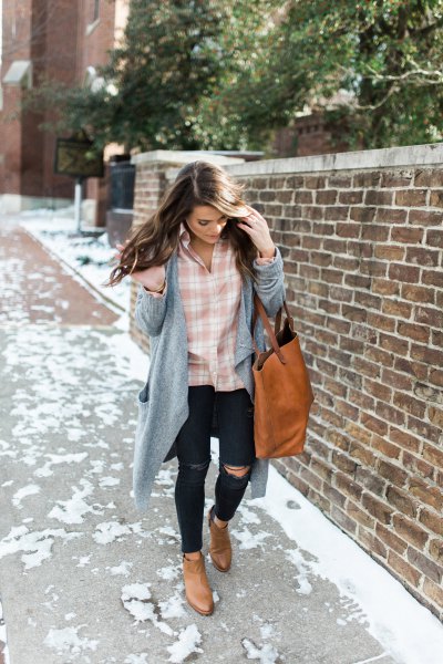 pink and white plaid shirt with gray longline cardigan and ripped jeans