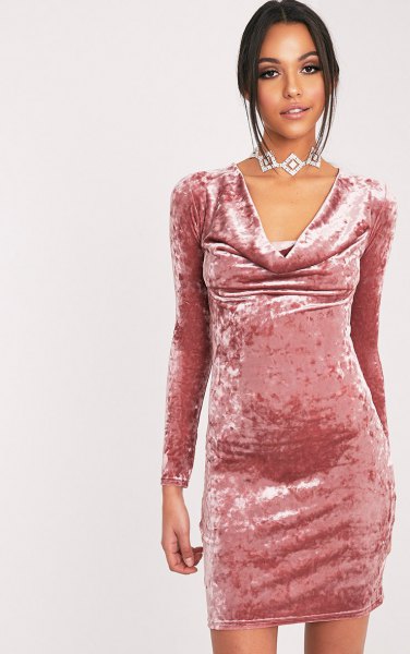 pink figure-hugging mini dress made of velvet with a waterfall neckline