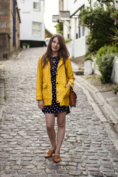 dotted mini dress-yellow raincoat