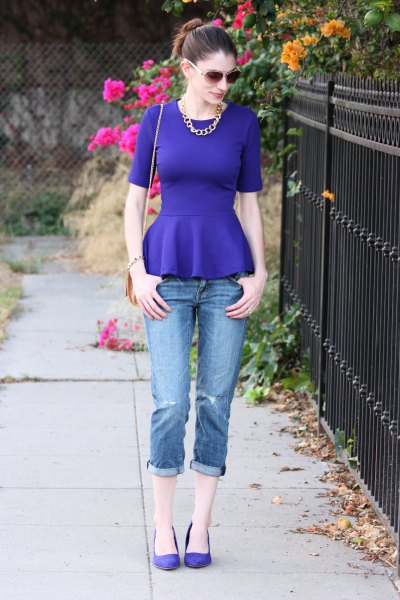 Royal blue peplum blouse with skinny jeans with cuffs