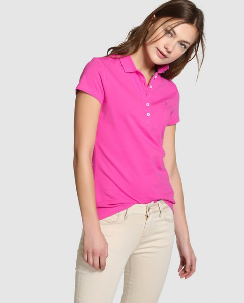 shocking pink polo shirt with ivory-colored skinny jeans