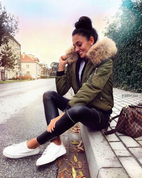 Puffer short jackets styling ideas – Just Trendy Girls | Winter .