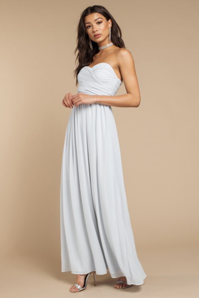 silver choker with light blue maxi dress with sweetheart neckline
