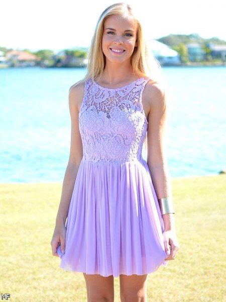 sleeveless lace chiffon dress with lace fit and flared mini pleats