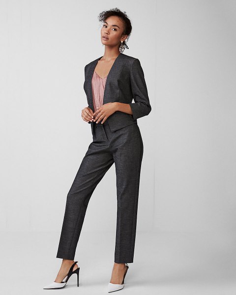 Slim fit suit with striped V-neck and white heels
