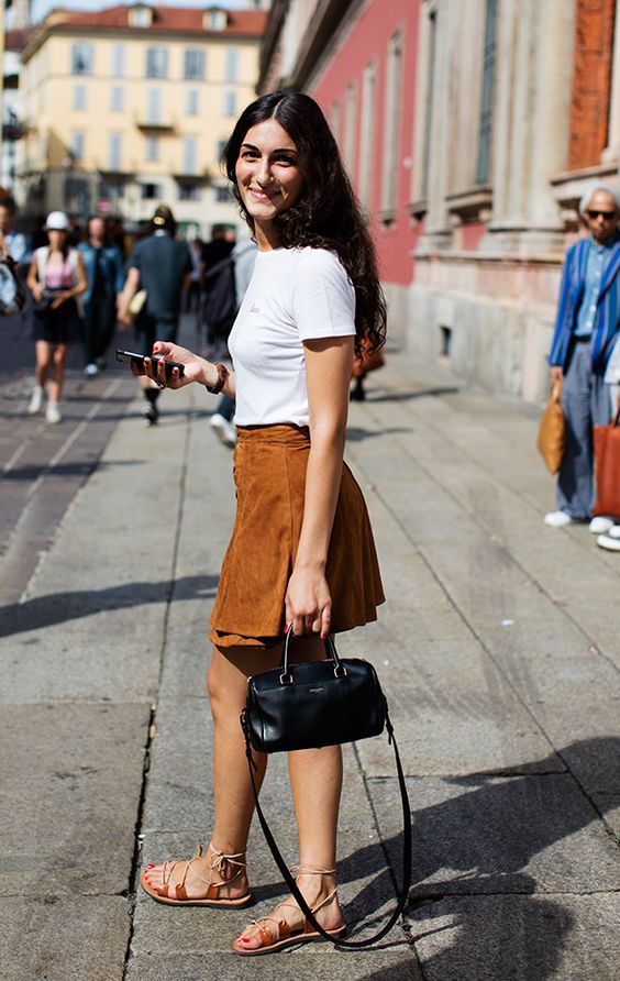 Suede skirt brown white