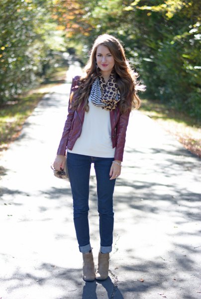 white chiffon blouse with infinity scarf with leopard print and dark jeans