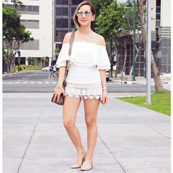 white strapless mini skirt made of lace