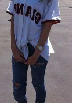 white oversized baseball jersey shirt with ripped skinny jeans