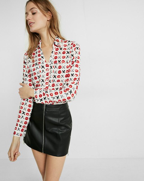 white printed shirt with slim fit and black leather mini skirt
