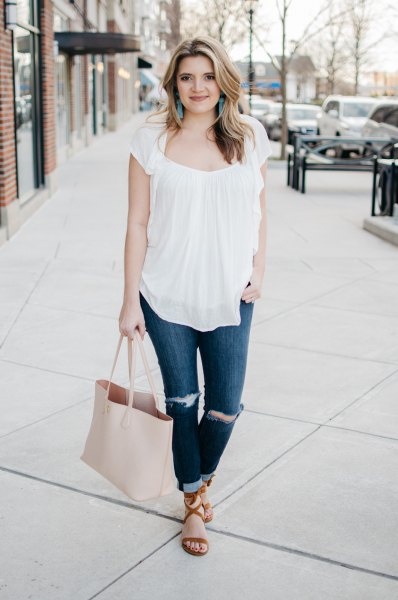 white skinny jeans with a frilled top