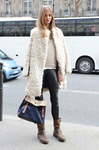 white teddy coat over the shoulders, leather gaiters